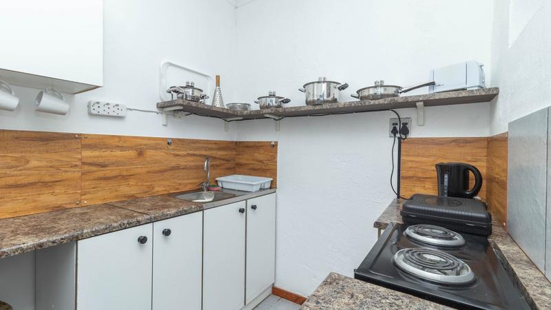 5 Bedroom Property for Sale in De Kuilen Western Cape